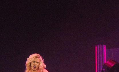 //inf_britney_spears_opens_he__