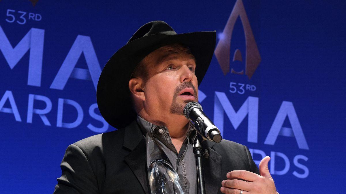 Garth Brooks has been facing comeback fears as scandal and inactivity leave the singer battling stage fright.