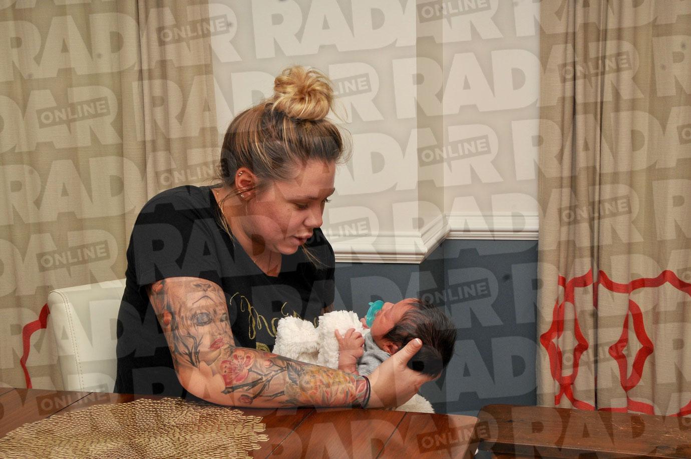 //kailyn lowry newborn son first photos teen mom