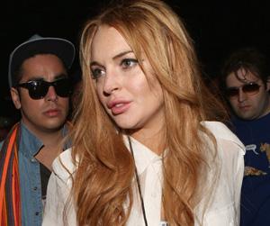 //lindsay lohan bar fight