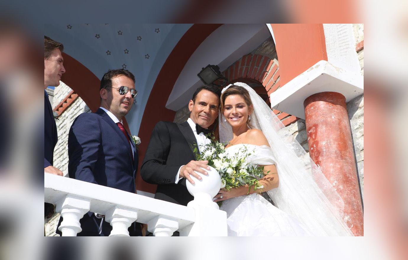 Maria Menounos And Keven Undergaro Have Traditional Greek Wedding