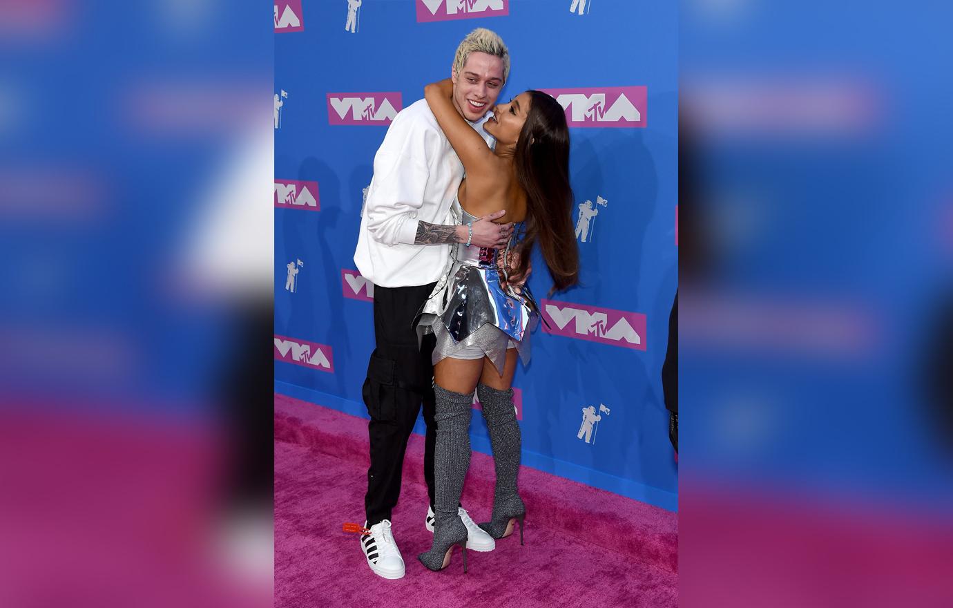 MTV VMA Awards 2018 Celebrity Red Carpet Arrivals