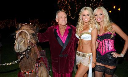 //hef_anna_and_shera elayne_lodge