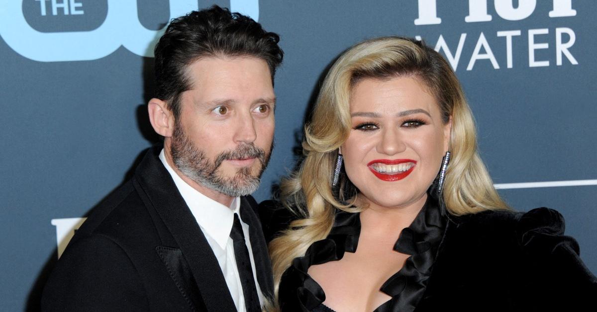 kelly clarkson tries hypnosis to help get past divorce brandon blackstock