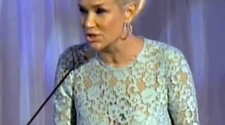 Yolanda Foster Breaks Down In Emotional Speech About Her Battle With   Yolanda 