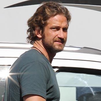 //gerard butler alcohol splash