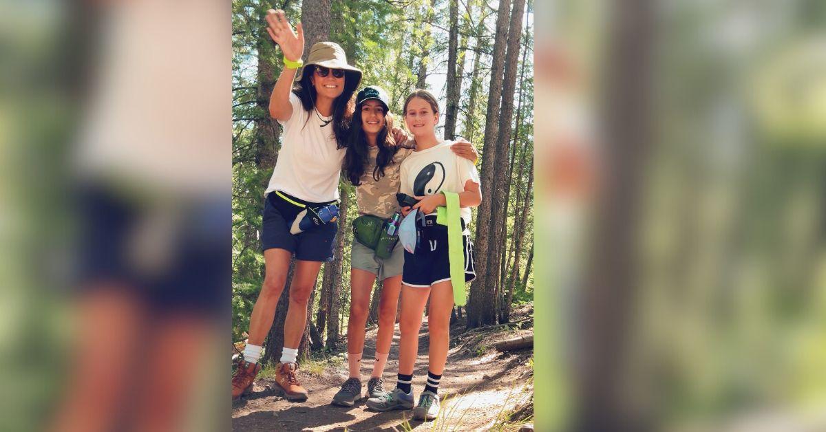 Photo of Emma Heming and daughters