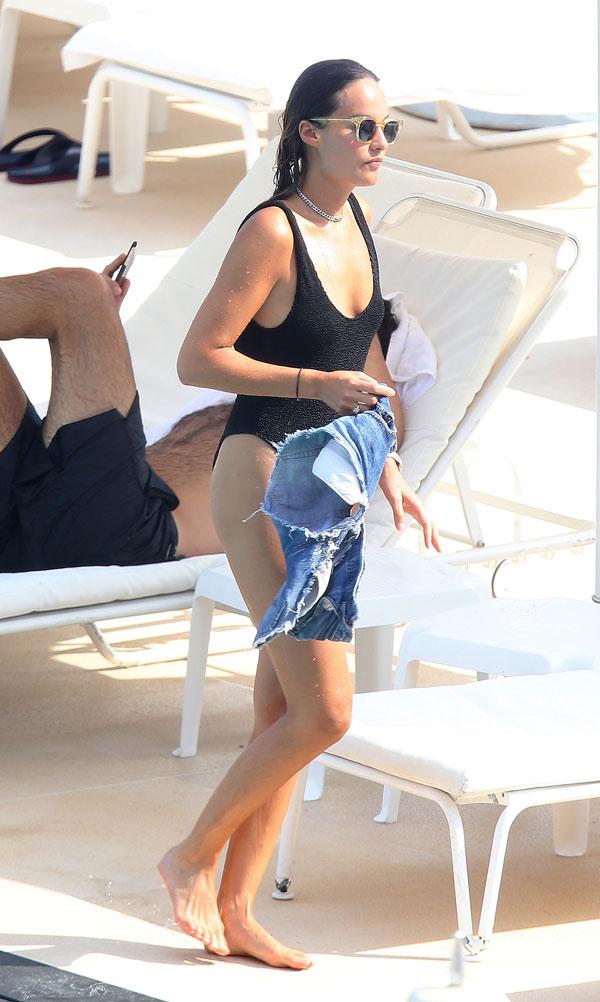 Scott Disick Cheating Kourtney Kardashian Separate Monaco Yacht Brunette