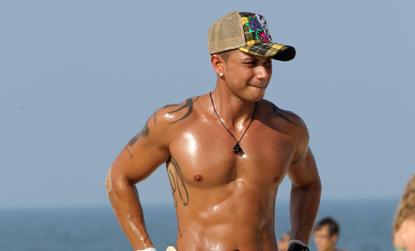 //ptr_pauldelvecch___ _