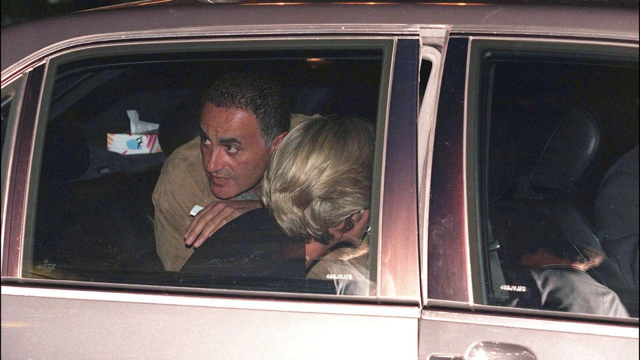 Photo of Princess Diana and Dodi Fayed