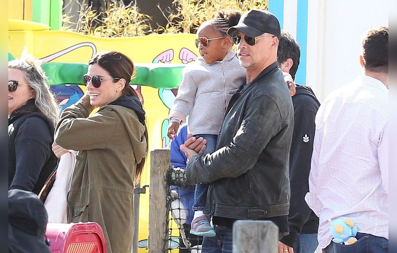 Sandra Bullock Bryan Randall Her Kids Amusement Park Pics