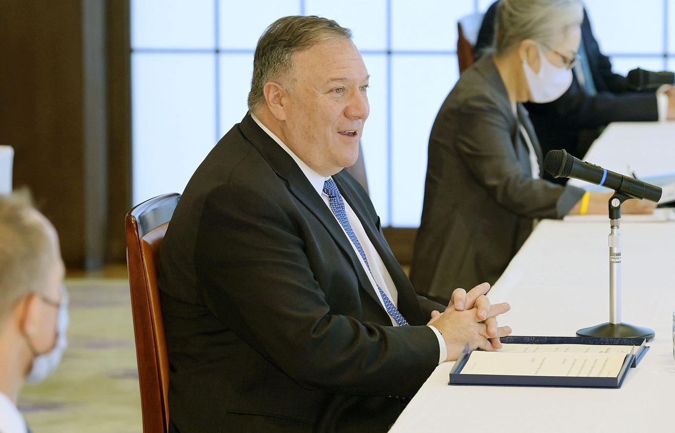 mike pompeo breaks internet displaying weight loss looks unrecognizable new appearance