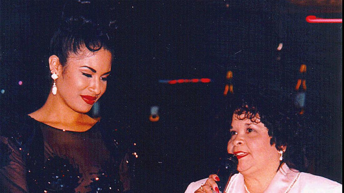 Selena Quintanilla And Yolanda Saldivar