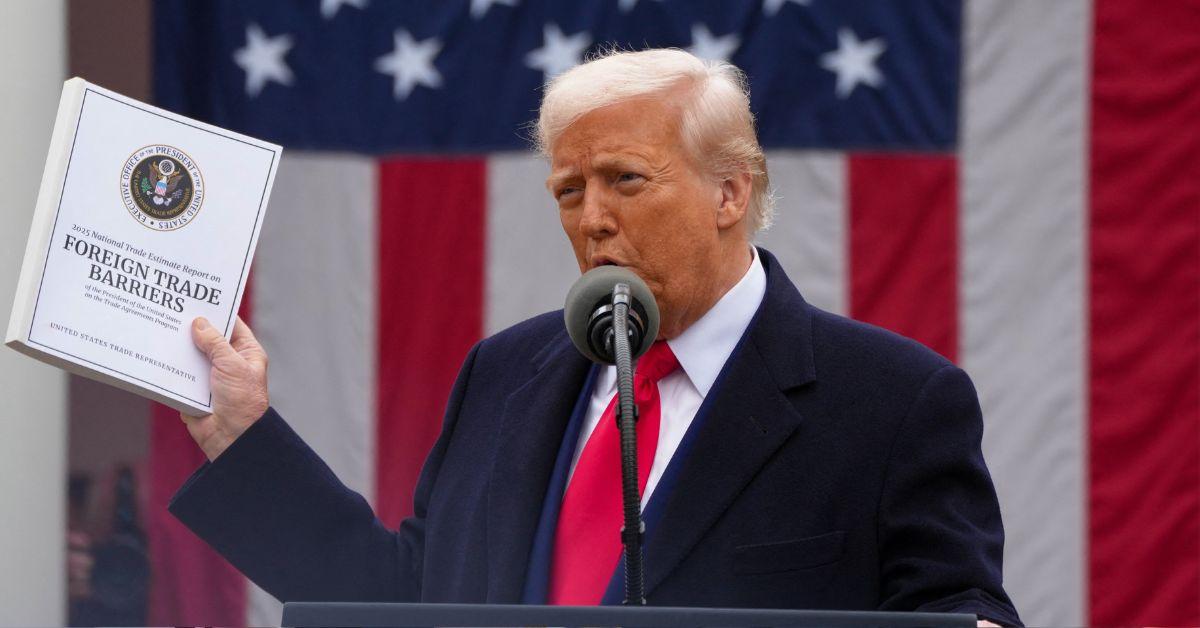 Oh, Donald… Trump Insists He's 'Deliberately' Tanking Global Stock Markets and Costing World TRILLIONS as Part of 'Genius Chess Move' — Forcing Investment Titan Warren Buffet Into Astonishing Denial