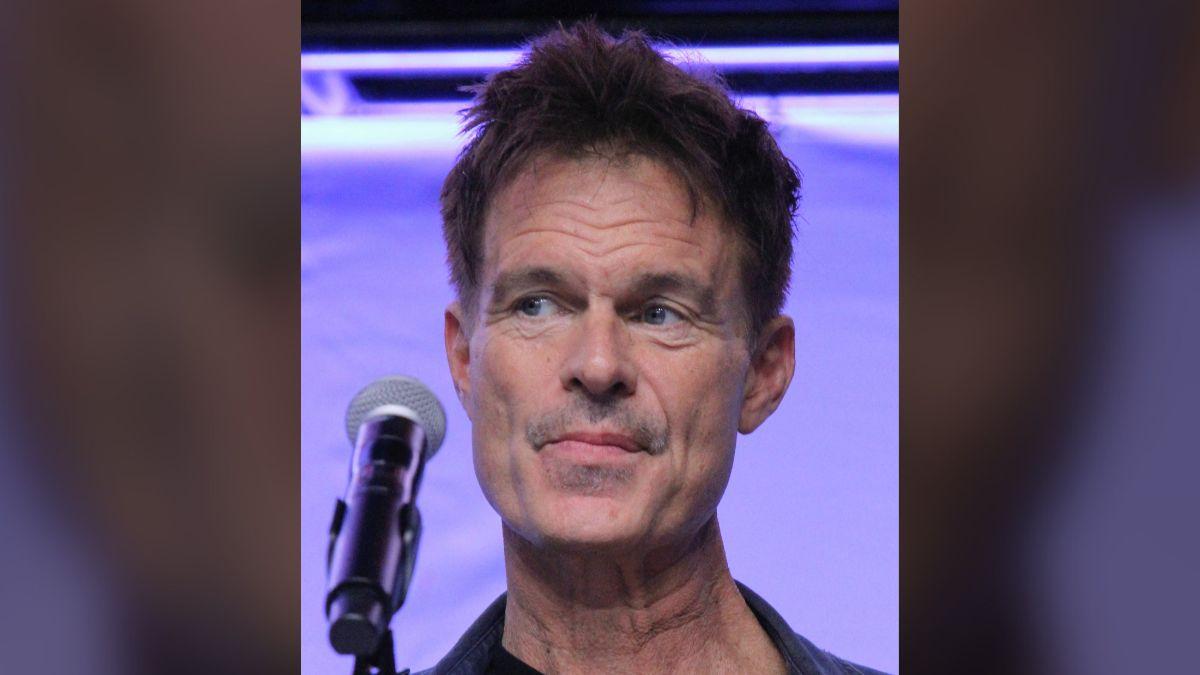 image of Fans flooded his comments with tributes after the news broke.