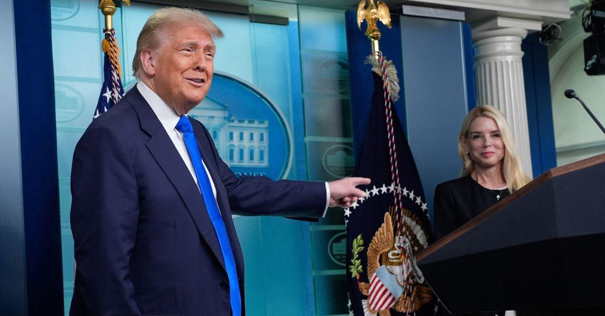 Photo of Donald Trump and Pam Bondi