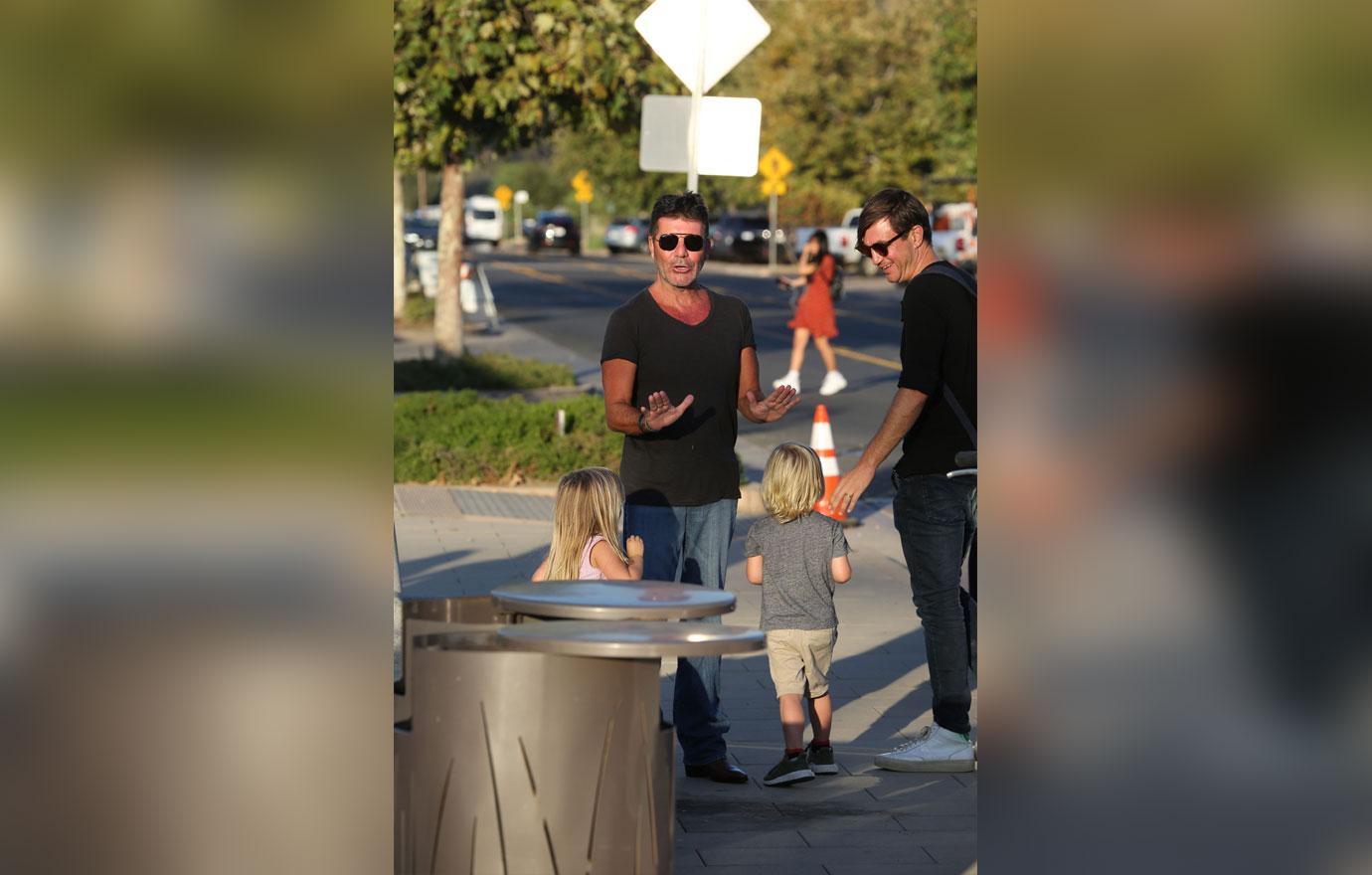 Simon Cowell Attends Cookoff Amid Plastic Surgery Talk