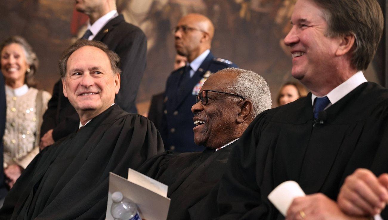 Picture of Samuel Alito, Clarence Thomas and Brett Kavanaugh