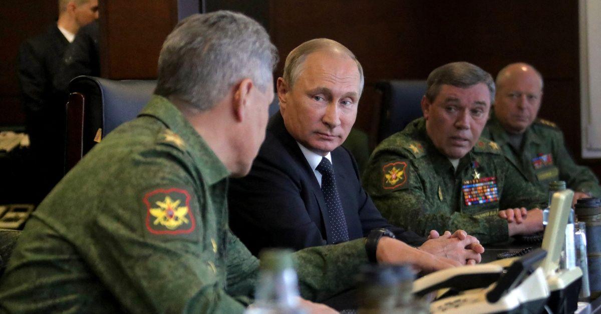 Putin's Top-secret Black Sea Bunker Has Hockey Rink, Casino and