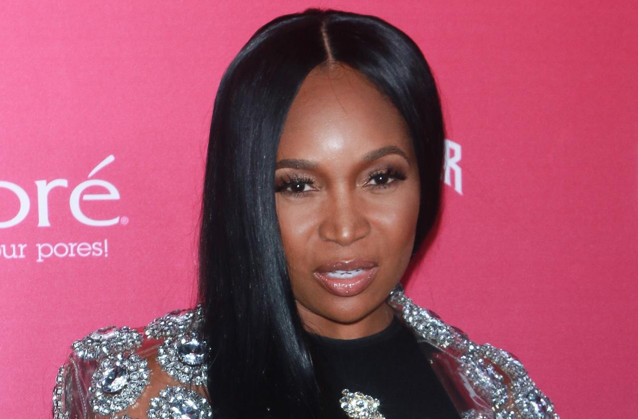 Marlo Hampton Arrested For Attacking Cop, Throwing Glass Bottle and Spitting On Woman photo picture