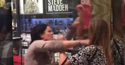 //Steve Madden Mall Fight Cameraman Speaks Out pp