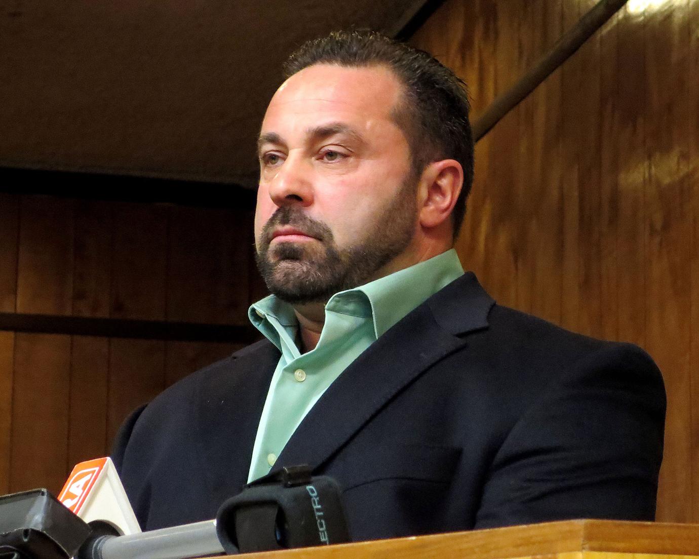 Joe Giudice Looks Serious in Court Room