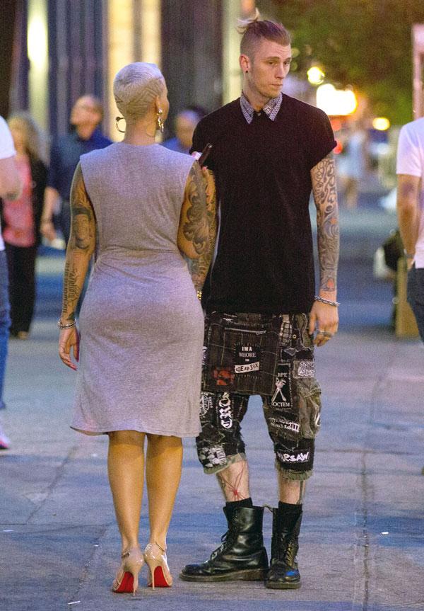 Amber Rose With Bad Boy Boyfriend Machine Gun Kelly