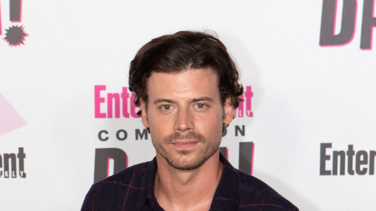 Sources said the HBO star believes he is the 'heart of the story,' fueling tension on 'Heated Rivalry.'