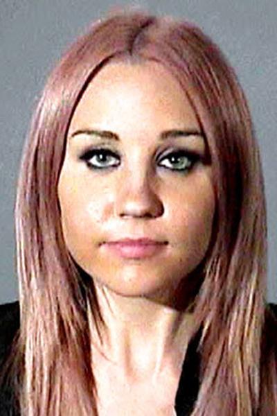 // amandabynes  jpg_