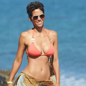 Hot photos berry halle Halle Berry