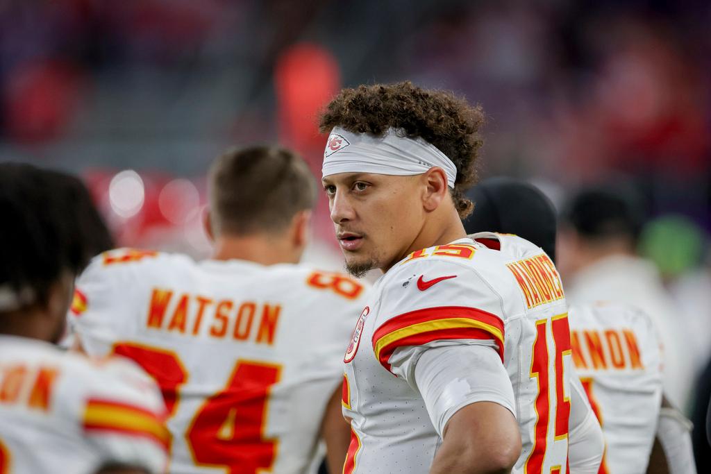 Denver Broncos vs. Kansas City Chiefs picks, predictions: Who wins NFL Week  17 game?