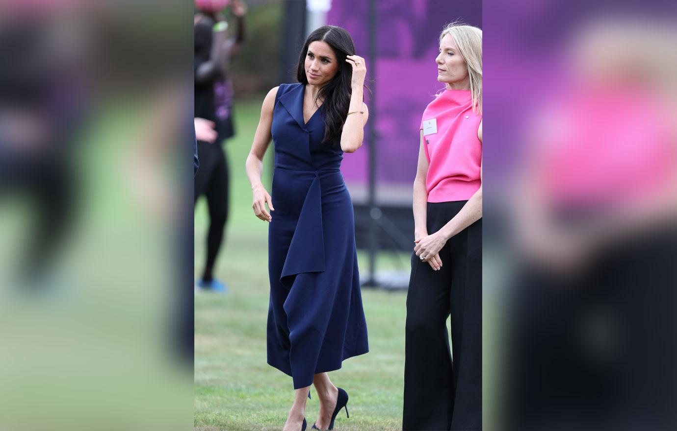 Meghan Markle Blue Dress Baby Bump