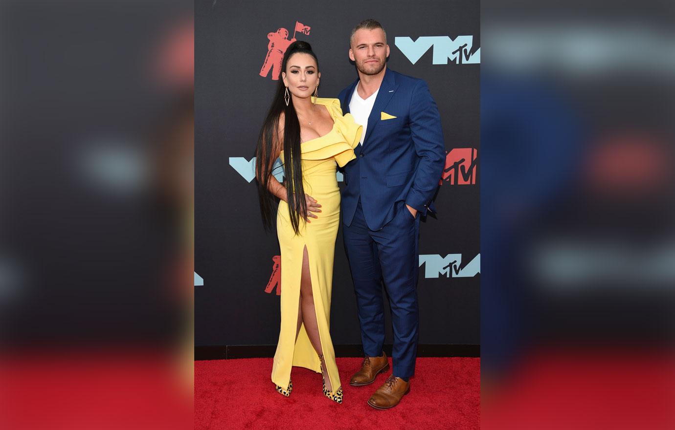 MTV VMA Awards 2019 Red Carpet Celebrity Arrivals