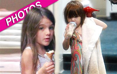 //suri cruise bday inf post