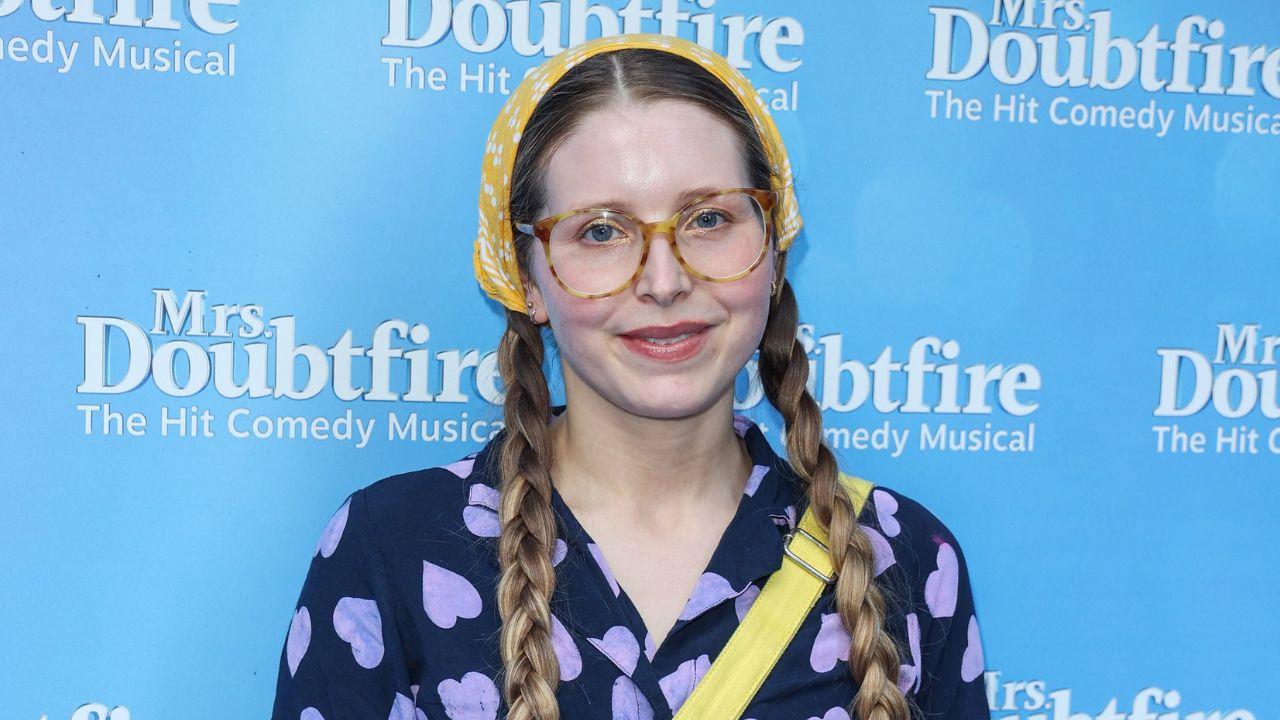 image of Jessie Cave revealed she earned more than $20,200 during her first day on OnlyF---.