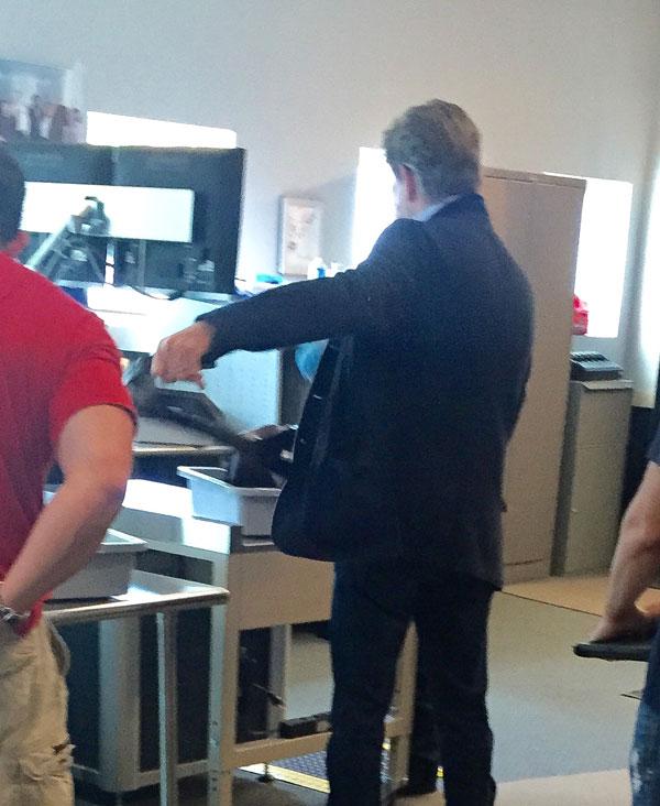 //pierce brosnan caught with knife at airport