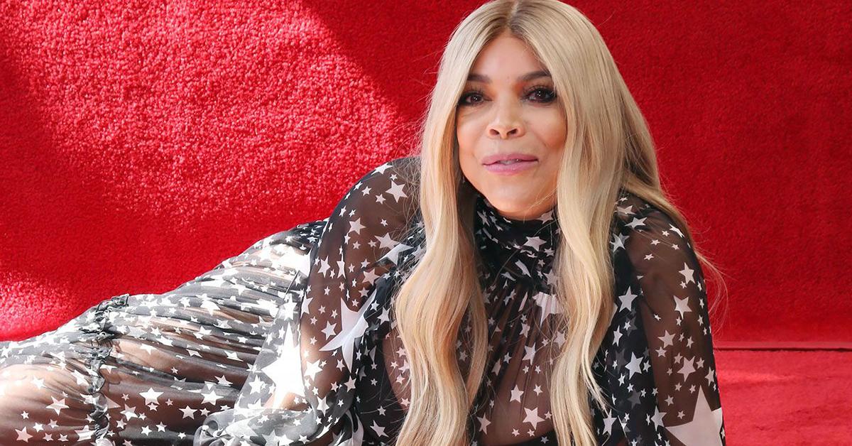 wendy williams returns talk show wigs purple chair