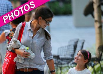 //suri cruise katie museum nyc