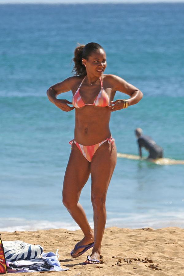 Jada Pinkett Smith Bikini Hawaii