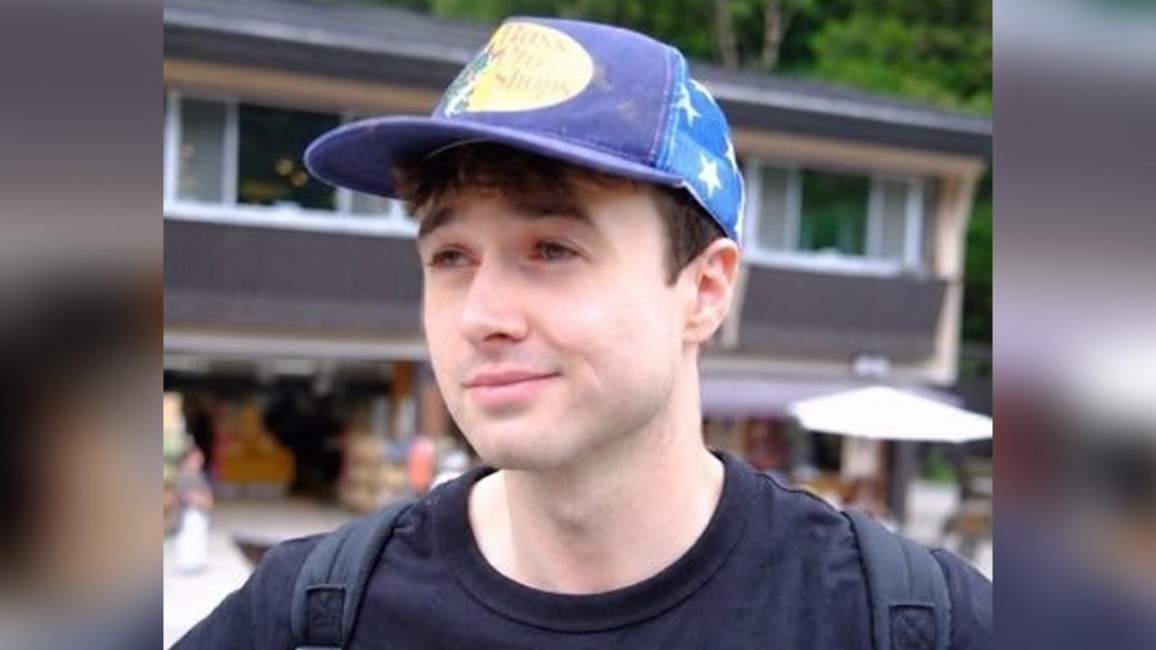 Coxon is starting to get support from some lawmakers.