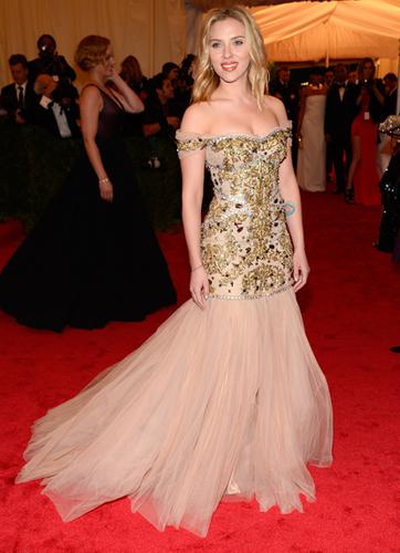 Photos - The Best, Worst & Wackiest Dressed Stars At The 2012 Met Gala