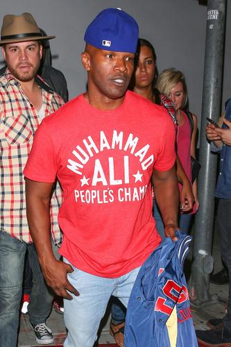 Jamie Foxx Honors Muhammad Ali In Cassius Clay Outfit 
