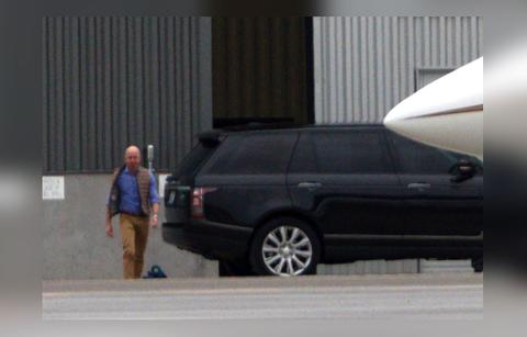 Jeff Bezos Seen In First Photos Since Mistress Scandal