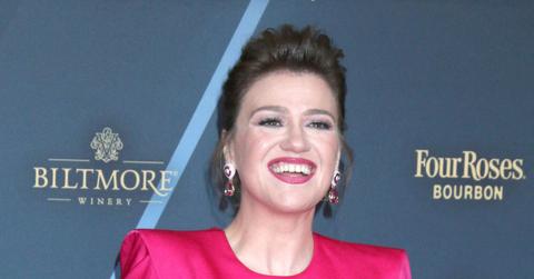 Kelly Clarkson has cashed in on big-bucks music offers now that TV weight is off her shoulders.