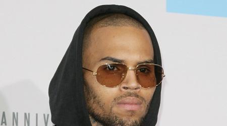 //chris brown swatting wenn