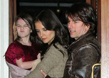 //tom katie custody battle suri