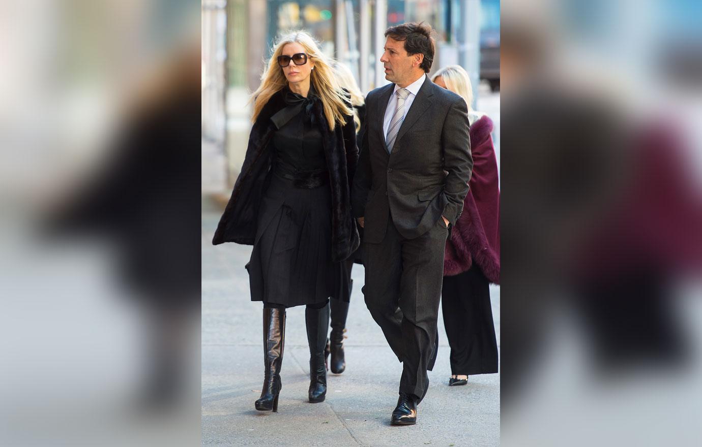 //Bobby Zarin funeral arrivals bethenny