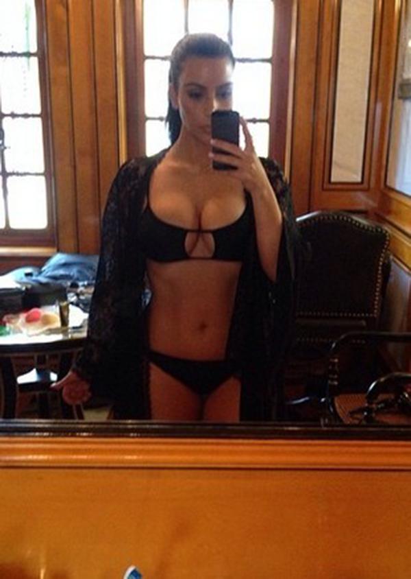 //Kim Kardashian Sexiest Photos