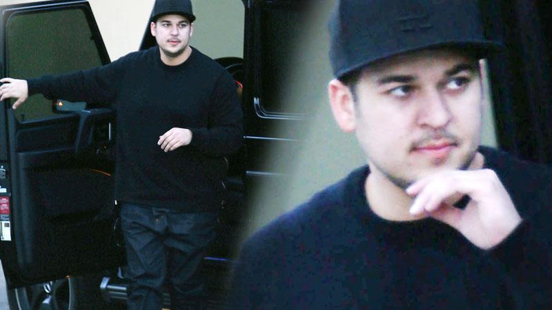 Rob Kardashian Flaunts Impressive Weight Loss