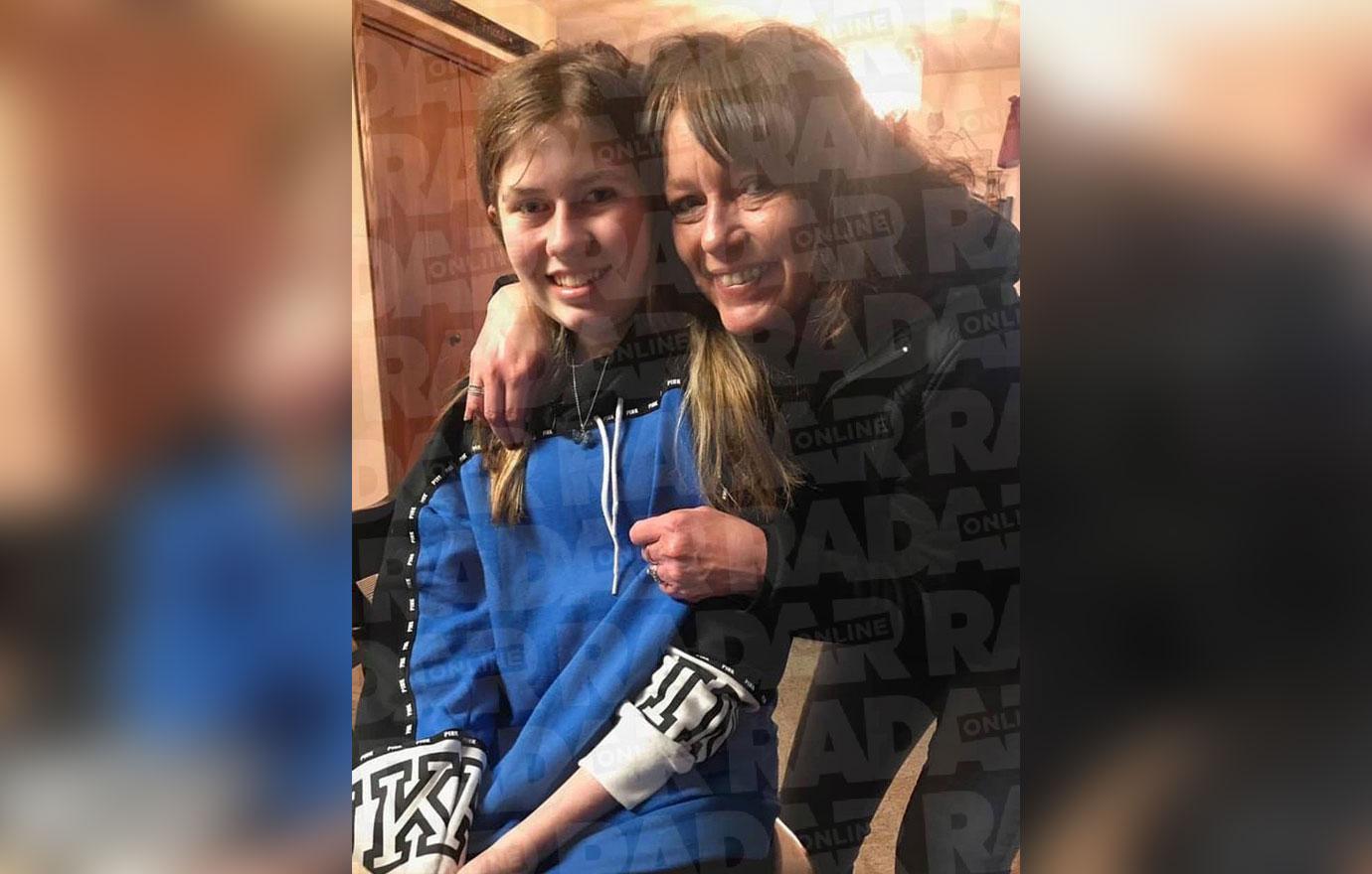 Jayme Closs Reunites With Family And Friends Photos